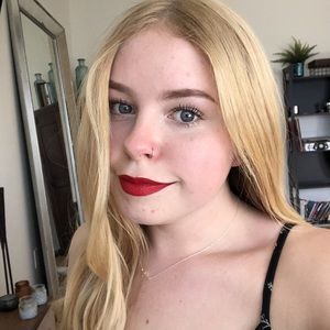 Meet your Posher, Jade